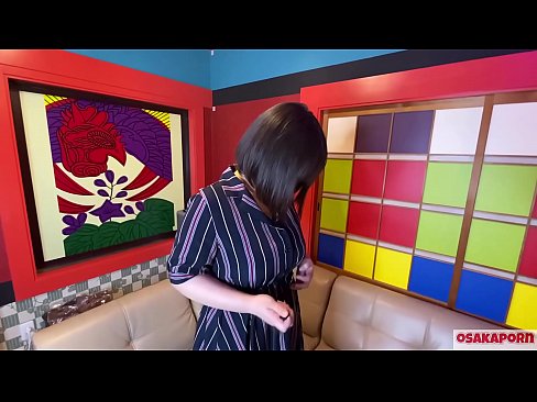 ❤️ Japonská kráska s velkými kozami masturbuje s erotickými hračkami a má orgasmus. V rozhovoru vypráví o svých zkušenostech se šukáním. Obrovské kozy a chlupatá kunda hlasitě sténají. Osakaporn ❤️ Jen porno u cs.pornmega.ru