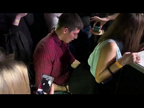 ❤️ Skutečný sex v ruském nočním klubu. Osmnáctiletá ruská dívka v análu a vagíně šuká v nočním klubu. ❤️ Jen porno u cs.pornmega.ru